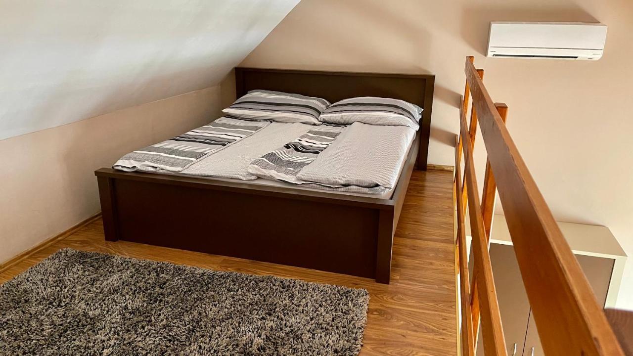 Gyula Var Panorama Apartman Экстерьер фото